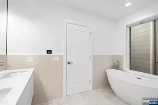 506 Undercliff Ave, Edgewater, NJ 07020 - Photo 17