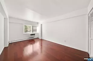 333 Grand Ave 2M, Palisades Park, NJ 07650 - Photo 11