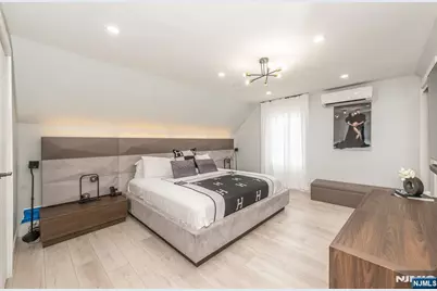 920 Phelps Road, Teaneck Township, NJ 07666 - Photo 9