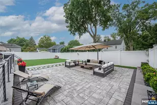 920 Phelps Rd, Teaneck Township, NJ 07666 - Photo 19