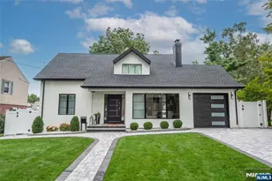 920 Phelps Rd, Teaneck Township, NJ 07666 - Photo 1