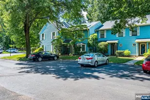 1303 Timber Oaks Road 1303, Edison, NJ 08820 - Photo 3