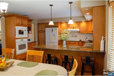 31 Van Buren, Little Ferry, NJ 07643 - Photo 5