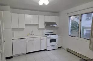 2385 7th Street B, Fort Lee, NJ 07024 - Photo 3