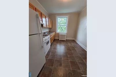 407 Highland Avenue C6 #C6, Palisades Park, NJ 07650 - Photo 7