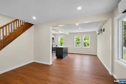 731 Humboldt Street, Secaucus, NJ 07094 - Photo 9