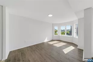 403 Livingston Ct N403, Edgewater, NJ 07020 - Photo 15