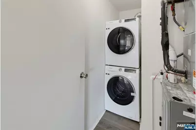 403 Livingston Court N403 #N403, Edgewater, NJ 07020 - Photo 35