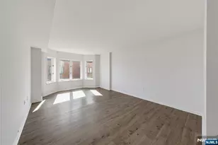 403 Livingston Ct N403, Edgewater, NJ 07020 - Photo 21
