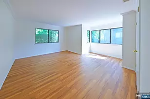 107 Indian Hollow Ct 107, Mahwah, NJ 07430 - Photo 15