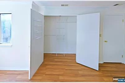 107 Indian Hollow Court 107 #107, Mahwah, NJ 07430 - Photo 17