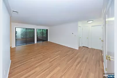 107 Indian Hollow Court 107 #107, Mahwah, NJ 07430 - Photo 7