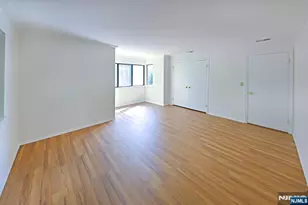 107 Indian Hollow Ct 107, Mahwah, NJ 07430 - Photo 13