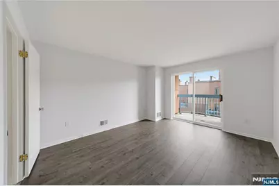 503 Hancock Court 503 #503, Edgewater, NJ 07020 - Photo 15
