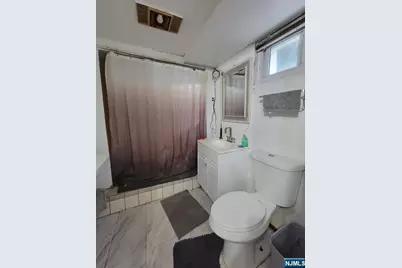 312 Passaic Avenue, Hasbrouck Heights, NJ 07604 - Photo 23