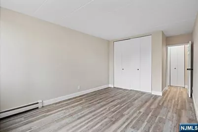 515 Anderson Avenue 2H #2H, Cliffside Park, NJ 07010 - Photo 9