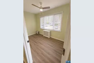 15 Roosevelt Street, North Arlington, NJ 07031 - Photo 5