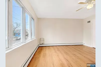 60 Morrissee Avenue 1 #1, Wallington, NJ 07057 - Photo 7
