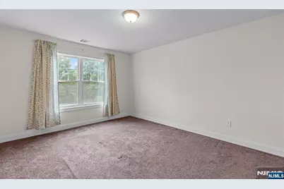 52 Parkside Drive, Wanaque, NJ 07420 - Photo 17