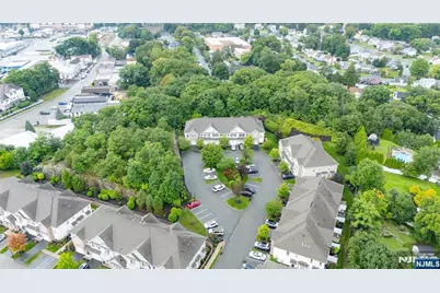 52 Parkside Drive, Wanaque, NJ 07420 - Photo 23