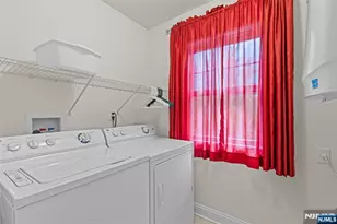 52 Parkside Dr, Wanaque, NJ 07420 - Photo 19