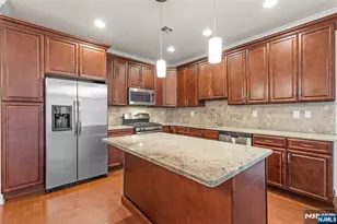 52 Parkside Dr, Wanaque, NJ 07420 - Photo 5