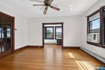 290 Lafayette Avenue 2 #2, Cliffside Park, NJ 07010 - Photo 9