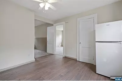 124 Weinmanns Boulevard 2 #2, Wayne, NJ 07470 - Photo 5