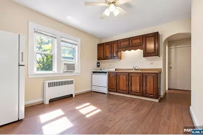 124 Weinmanns Boulevard 2 #2, Wayne, NJ 07470 - Photo 5