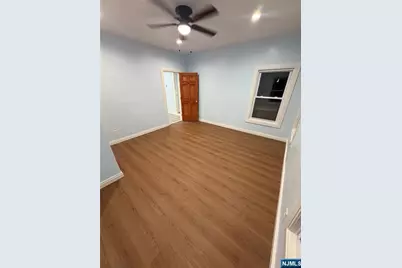 101 Rochelle Avenue 2nd Floor #2nd Floor, Rochelle Park Township, NJ 07662 - Photo 17