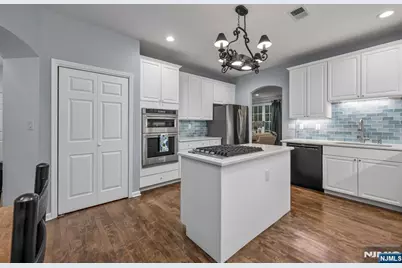4 Kingsley Evans Circle, Oakland, NJ 07436 - Photo 17