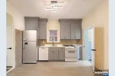 244 Lincoln Avenue 1 #1, Cliffside Park, NJ 07010 - Photo 1