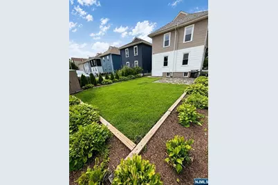 147 Claremont Avenue, Montclair, NJ 07042 - Photo 13