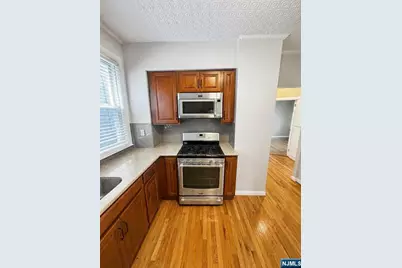 147 Claremont Avenue, Montclair, NJ 07042 - Photo 11