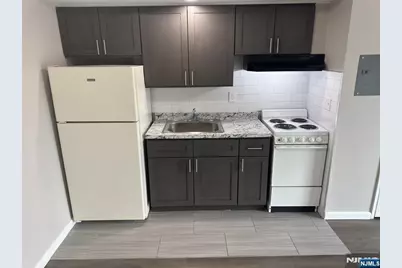 125 Lawrence Street 3C #3C, Hackensack, NJ 07601 - Photo 3