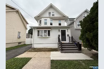 21 Livingston Avenue 2nd Fl #2nd fl, Lyndhurst Township, NJ 07071 - Photo 1