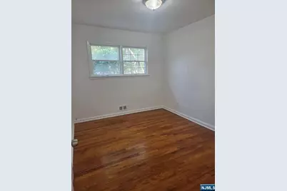 132 Heatherhill Road, Cresskill, NJ 07626 - Photo 9