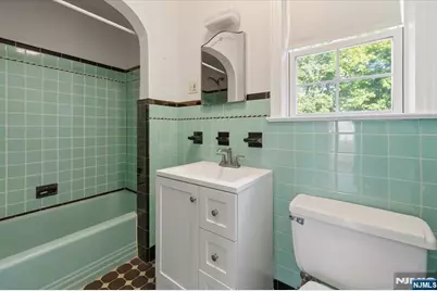 549 Lincoln Avenue, Glen Rock, NJ 07452 - Photo 17