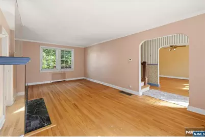 549 Lincoln Avenue, Glen Rock, NJ 07452 - Photo 5