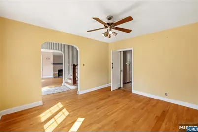 549 Lincoln Avenue, Glen Rock, NJ 07452 - Photo 7