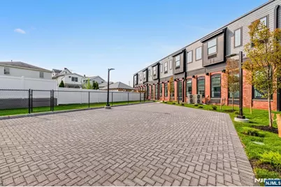 315 Railroad Avenue 114 #114, East Rutherford, NJ 07073 - Photo 23