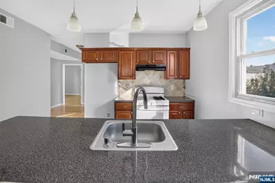 98 Goodwin Avenue, Newark, NJ 07112 - Photo 23