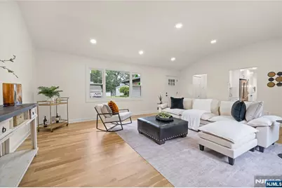 100 Pier Lane, Fairfield, NJ 07004 - Photo 3