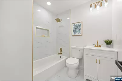 100 Pier Lane, Fairfield, NJ 07004 - Photo 13