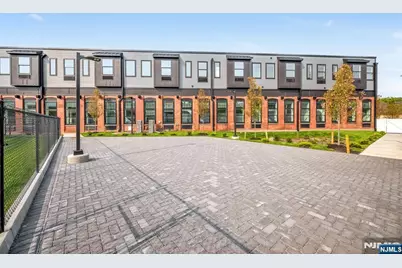 315 Railroad Avenue 101 #101, East Rutherford, NJ 07073 - Photo 21