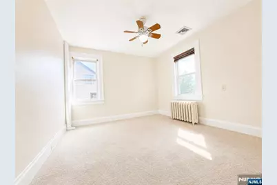 949 Garrison Avenue, Teaneck Township, NJ 07666 - Photo 11