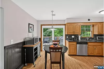 557 Westwood Avenue, River Vale Township, NJ 07675 - Photo 5