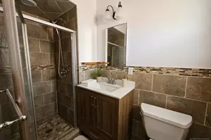 458 Lawn Ave 2nd Floor, Palisades Park, NJ 07650 - Photo 7