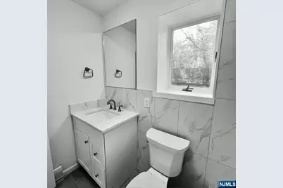 16 Elm Street 8 #8, Bergenfield, NJ 07621 - Photo 9