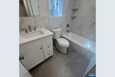 16 Elm Street 3 #3, Bergenfield, NJ 07621 - Photo 9